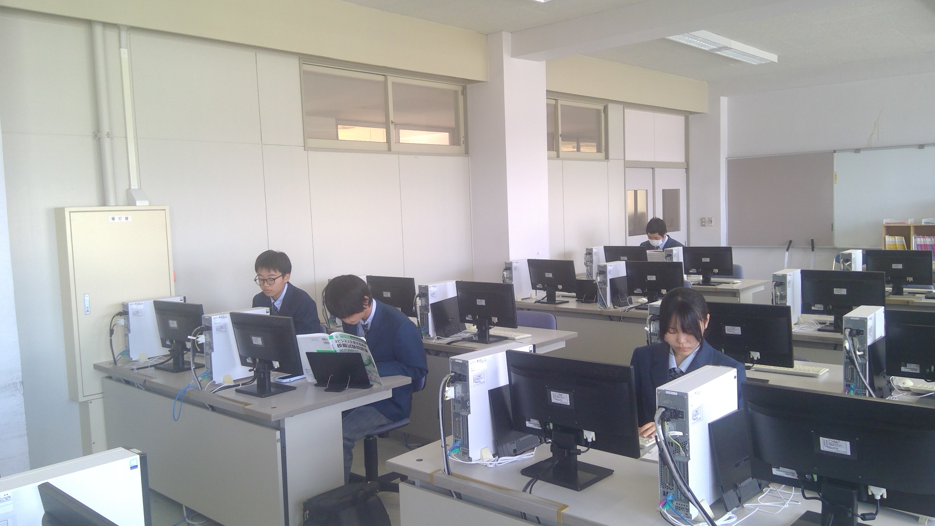 WIN_20251101_11_18_19_Pro