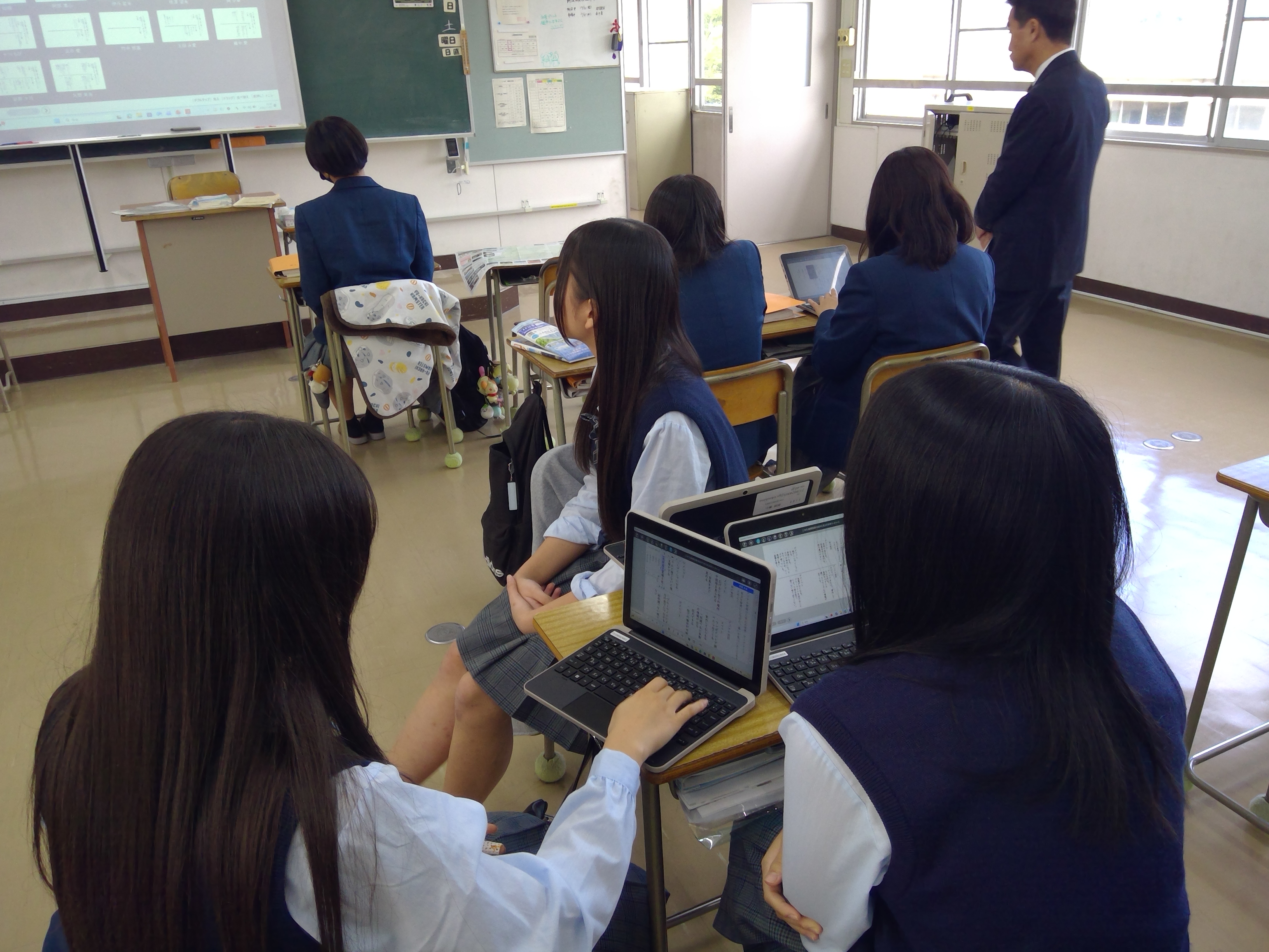 WIN_20251101_10_30_30_Pro